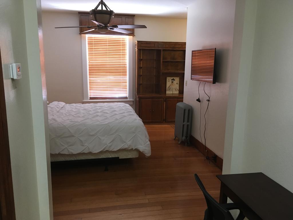 Hotel Burgess Reedley Ngoại thất bức ảnh